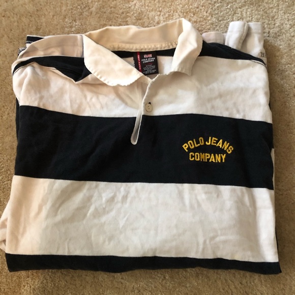 🗣Throw back ALERT!! Rugby style Ralph Lauren - Picture 2 of 5